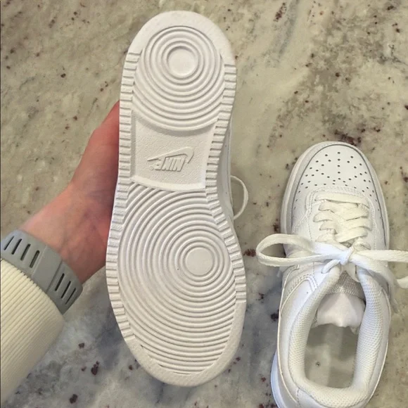 Nike All-White Leather Sneakers Sz 6 - Picture 5 of 8